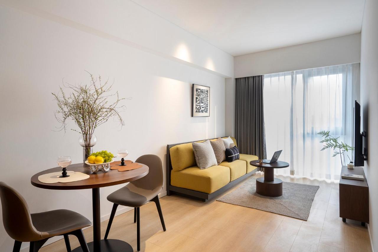 Base-Beijing Wangfujing Serviced Apartment- In Hutong &Bike Rental &Close To Forbidden City, Tian'Anmen Square &Subway Nearby &Free Coffee &Washing Machine,Kitchen &Restaurant Discount &English Speaking &High Speed Free Wifi Zewnętrze zdjęcie