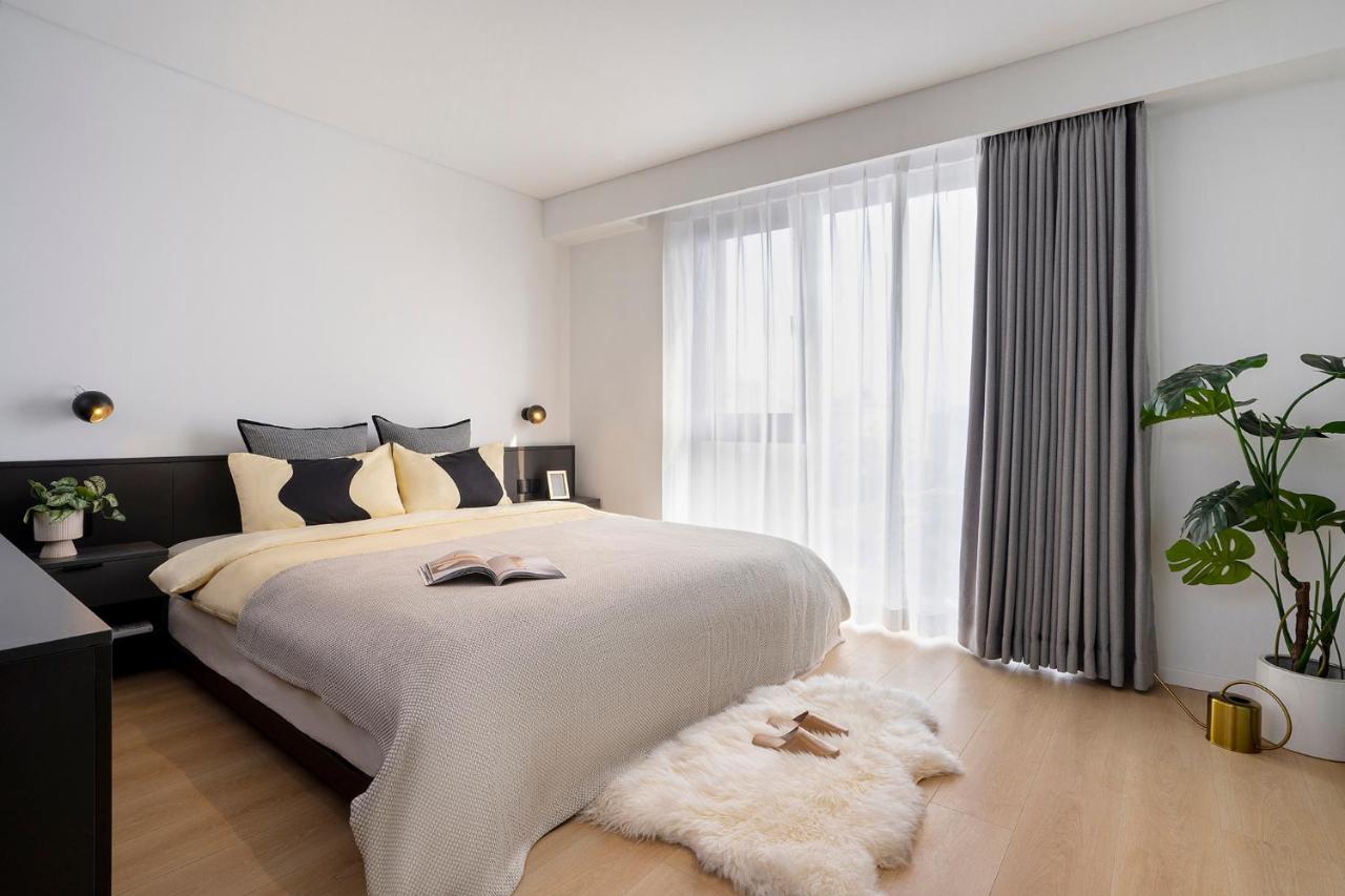 Base-Beijing Wangfujing Serviced Apartment- In Hutong &Bike Rental &Close To Forbidden City, Tian'Anmen Square &Subway Nearby &Free Coffee &Washing Machine,Kitchen &Restaurant Discount &English Speaking &High Speed Free Wifi Zewnętrze zdjęcie